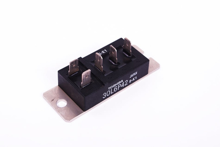 30L6P42 TOSHIBA 30A, 800V