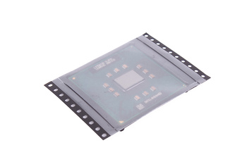 SL8FN INTEL L915B138 LE80535 680/512