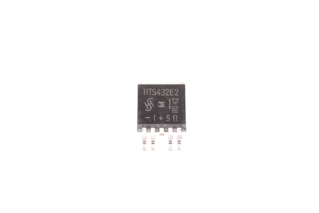 BTS432E2-E3062A SIEMENS TO252-5