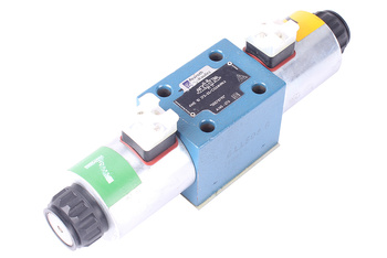 4WE10J73-33/CG24N9K4 BOSCH REXROTH