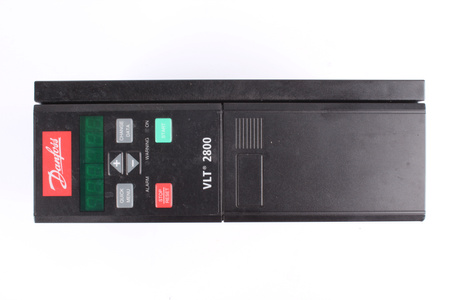 VLT2822PT4B20SBR1DBF00A00 DANFOSS 195N1052