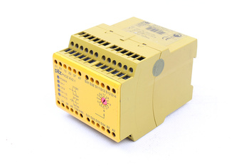 PNOZXV2.1 PILZ 774520 RELEU DE SIGURANȚĂ