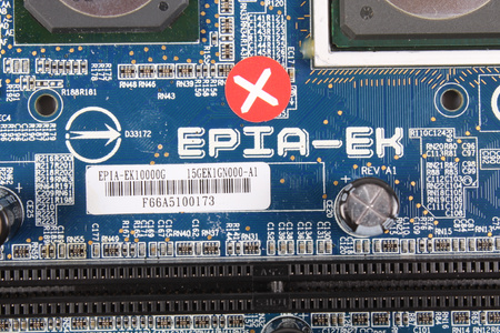 EPIA-EK10000G VIA PENTRU PIESE