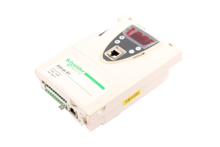 ATV61HD11N4 SCHNEIDER ELECTRIC ALTIVAR 61 UNITATE DE CONTROL