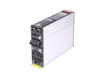 VLT5005PT5B20STR3D0F10A00 DANFOSS VLT5000