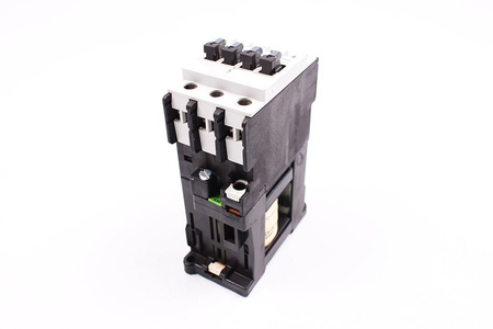 3TF3200-0B-Z SIEMENS AC-1 30A 690VAC 24VDC 3-BIEGUNOWY