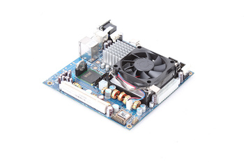 986LCD-M/MITX KONTRON 2.00/4M/667 INTEL PLACA