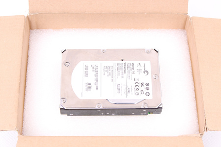 ST3146744SS SEAGATE 3.5" CHEETAH T10 SAS