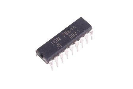 UDN2984A DIP-18 DRIVER DE CURENT HIGH-SIDE CU 8 CANALE