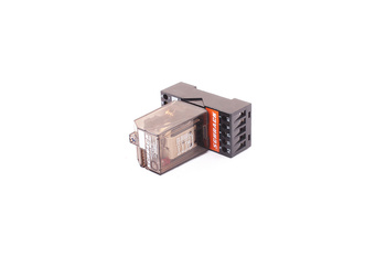 MR3130C4 SCHRACK 24V RELEU