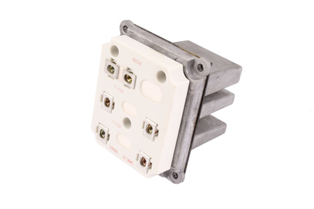 REZISTENȚĂ 0355/C IWAKI 6.1 MILIOHM 7.7 MILIOHM 7.7 MILIOHM