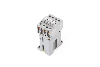 BC25-30-10 ABB 1000VAC ITH=45A