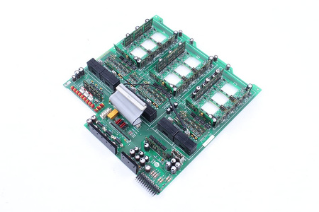 AP2504 COMAU 1152 PENTRU 3X15/45-AC
