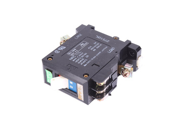 NRC111L IDEC DECONECTOR