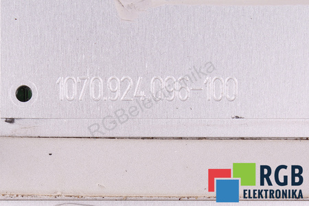 1070.924.096-100 BOSCH REXROTH INDRACONTROL V PARTEA DIN FAȚĂ A CUTIEI