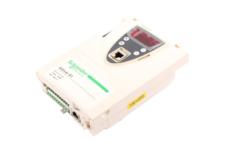 ATV61HD11N4 SCHNEIDER ELECTRIC ALTIVAR 61 UNITATE DE CONTROL