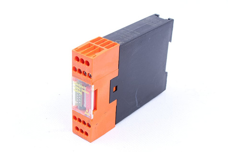 BG5914.08/01MF0 DOLD RELEU DE SIGURANȚĂ