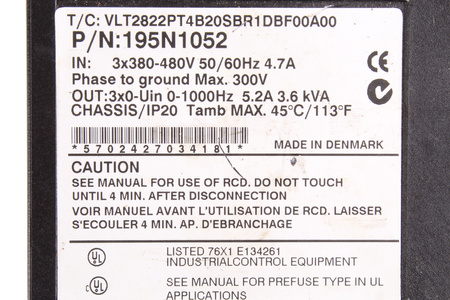 VLT2822PT4B20SBR1DBF00A00 DANFOSS 195N1052