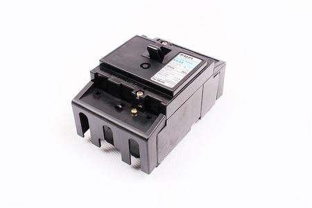 EA33 FUJI ELECTRIC DECONECTOR