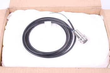 BES039E BALLUFF BES M18MG-USC70B-BP02