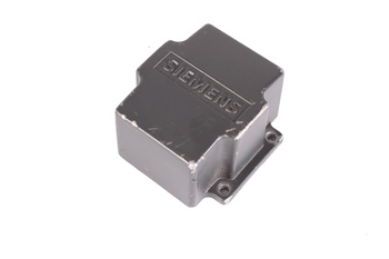 1FK7022-5AK71-1DG3 SIEMENS 085.30428 CAPACUL CODIFICATORULUI