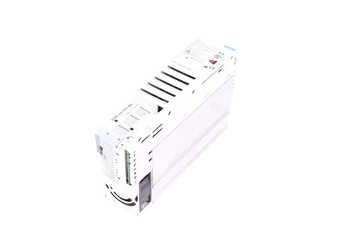 E82EV152_4C000 LENZE VECTOR 8200 ID.-NO. 13142439