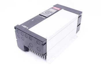 VLT6005HT4C54STR3DLF00A00C0 DANFOSS VLT6000 HVAC 175Z7050