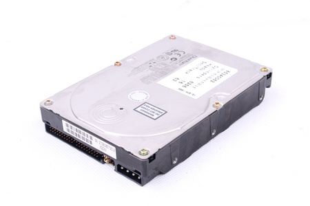 EX32A013 QUANTUM FIREBALL 3.5" 3.2GB IDE