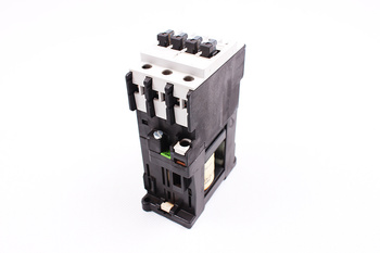 3TF3200-0B-Z SIEMENS AC-1 30A 690VAC 24VDC 3 POLI