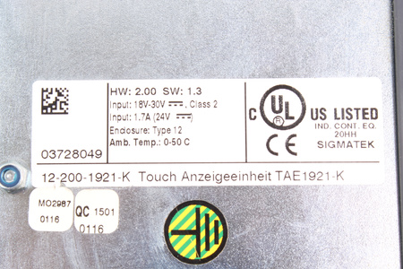 TAE1921-K SIGMATEK PARTEA DIN FAȚĂ A CUTIEI