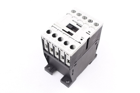 DILM12-10 MOELLER 8000V 20A