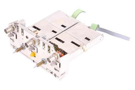 EY-02 HAMEG HM1005-1