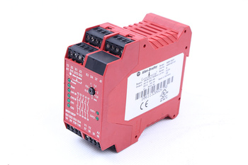 MSR138DP ALLEN BRADLEY GUARDMASTER RELEU DE SIGURANȚĂ