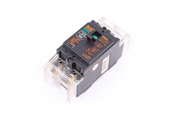 EA32 BB2AEA-015 FUJI ELECTRIC ÎNTRERUPĂTOR MOTOR