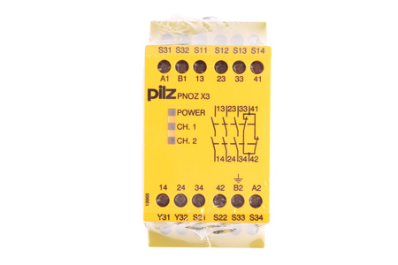 PNOZ X3 230VAC 24VDC 3N/O 1N/C 1SO PILZ 774318 RELEU DE SIGURANȚĂ