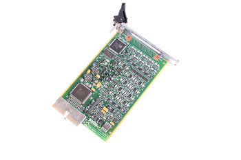 NIPXI-6704 NATIONAL INSTRUMENTS PENTRU PIESE